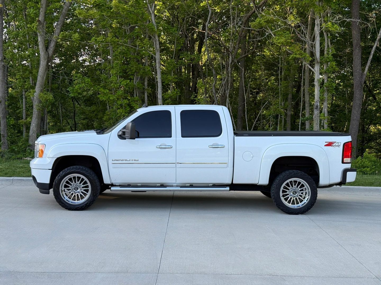 gmc sierra 2500 denali hd 2014 1GT125E88EF192346 image gmc sierra 2500 denali hd 2014 1GT125E88EF192346 image